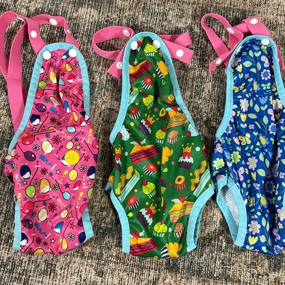 Small Female Dog Washable Diapers - Picture 6 of 6